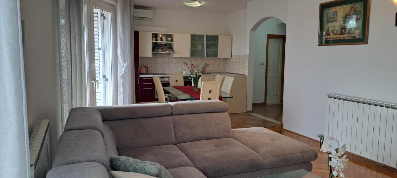 Ferienwohnung Apartman Mimi Makarska Exterior foto